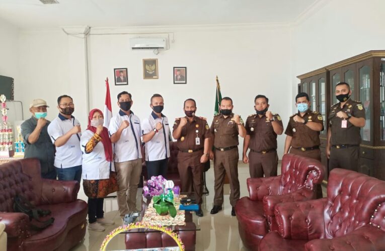 Kajari OKU Timur Nyatakan Siap Menjadi Dewan Penasehat SMSI OKU Timur