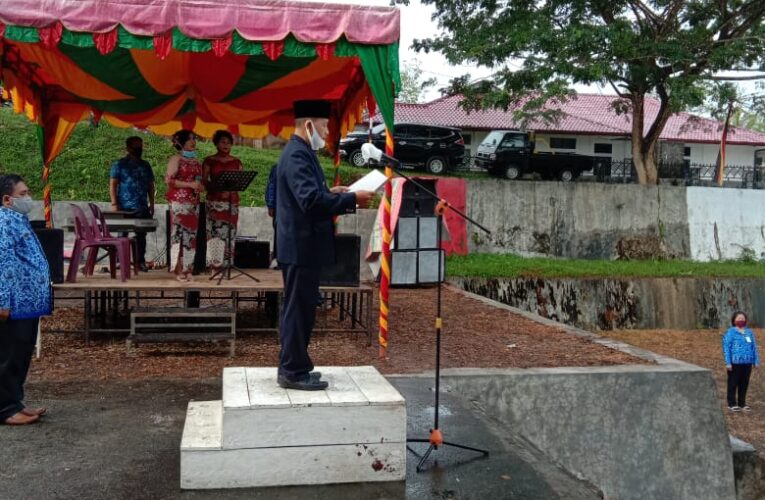 PENURUNUN SANG SAKA MERAH PUTIH DI KECAMATAN ALASA TALUMOZOI KABUPATEN NIAS UTARA BERJALAN DENGAN LANCAR