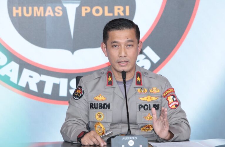 POLRI PASTIKAN KONSEP PAM SWAKARSA KOMJEN LISTYO SIGIT PRABOWO BERBEDA DENGAN TAHUN 1998.