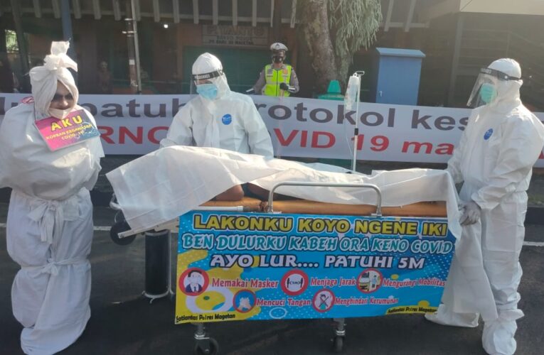 Polres Magetan gelar Teatrikal sosialisasi Bahaya Covid-19 di Wisata MOJOSEMI FOREST PARK