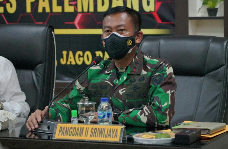 Tindak Lanjut Arahan Presiden RI, Pangdam II/Sriwijaya dan Kapolda Pimpin Rakor Terkait PPKM di Wilayah Sumsel
