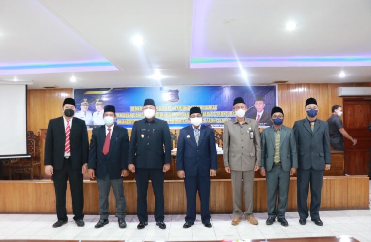 Bupati Tanjabbar Lantik 4 Pejabat Struktural Dilingkungan Pemkab