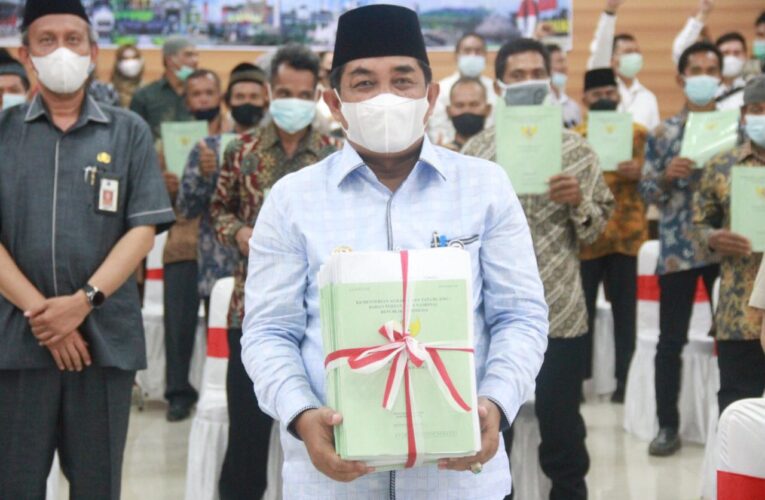Bupati Hadiri Penyerahan Sertifikat Redistribusi Tanah Objek Reforma Agraria 2021 Oleh Presiden Via Virtual