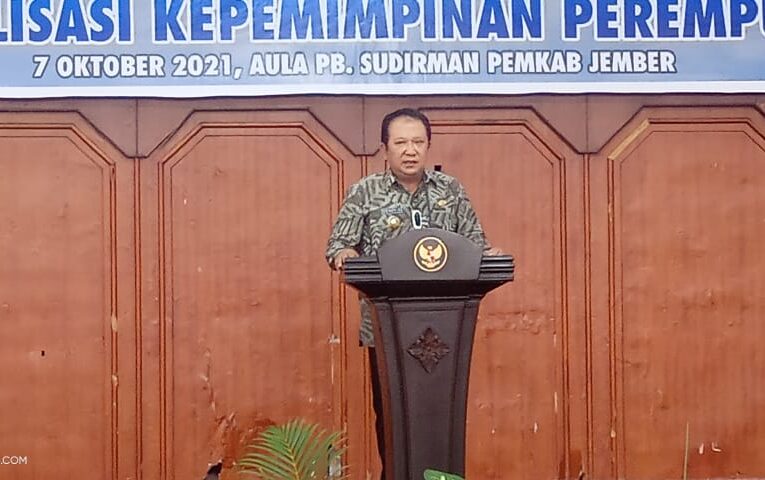 Sosialisasi Kepemimpinan Perempuan, Bupati Hendy : Kepemimpinan Itu Di Mulai Dari Diri Sendiri