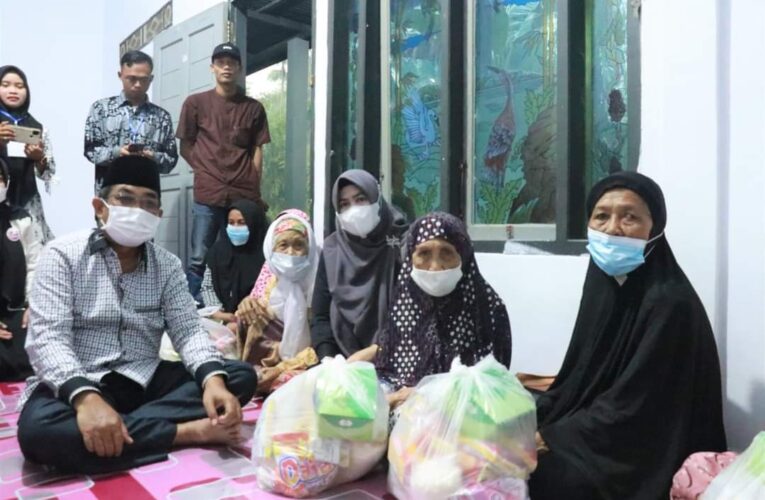 Bupati Tanjabbar Resmikan Rumah Perlindungan Lansia YMPC