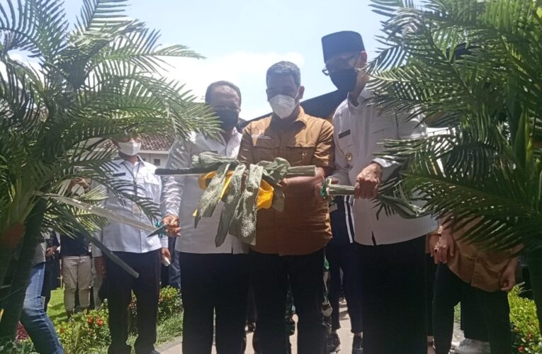 Bupati dan Wabup Resmikan Wisata Edukasi Mini Zoo.