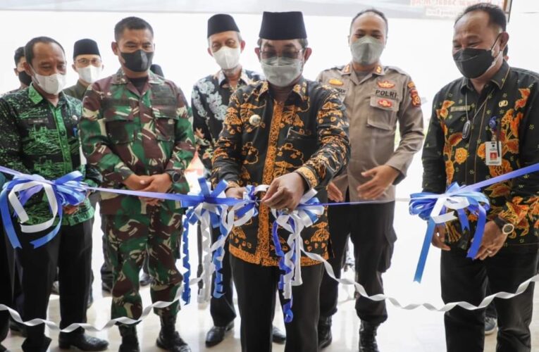 Bupati Tanjabbar Resmikan Gedung Bersama Pelayanan publik