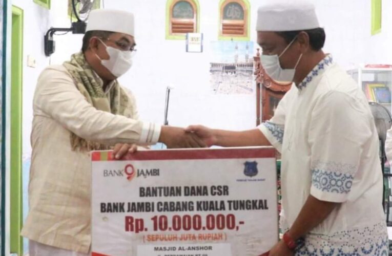 Bupati Tanjabbar Hadiri Peringatan Isra Mi’raj di Masjid Al Anshor Tungkal Ilir