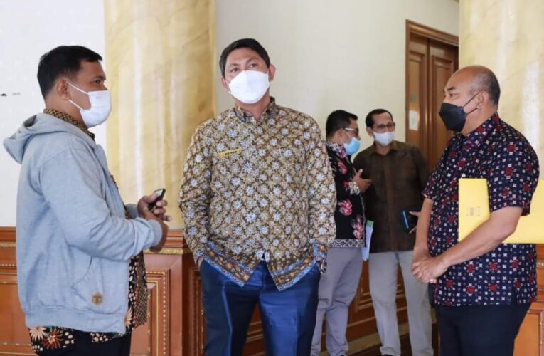 Wabup Tanjabbar Hairan Hadiri Rapat Tindak Lanjut Permohonan Audiensi PI 10 %