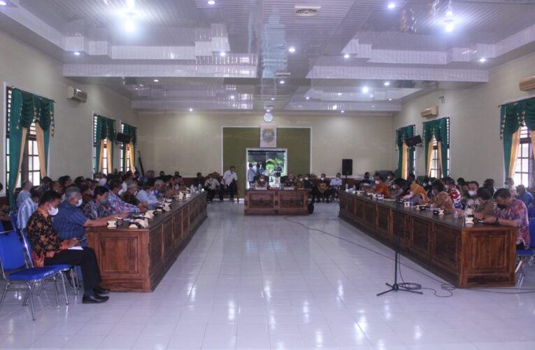 PLH Bupati OKU H. Teddy Meilwansyah Harapkan Kepada seluruh ASN Di Kabupaten OKU Untuk Bekerja Profesional Dan Bertanggung Jawab