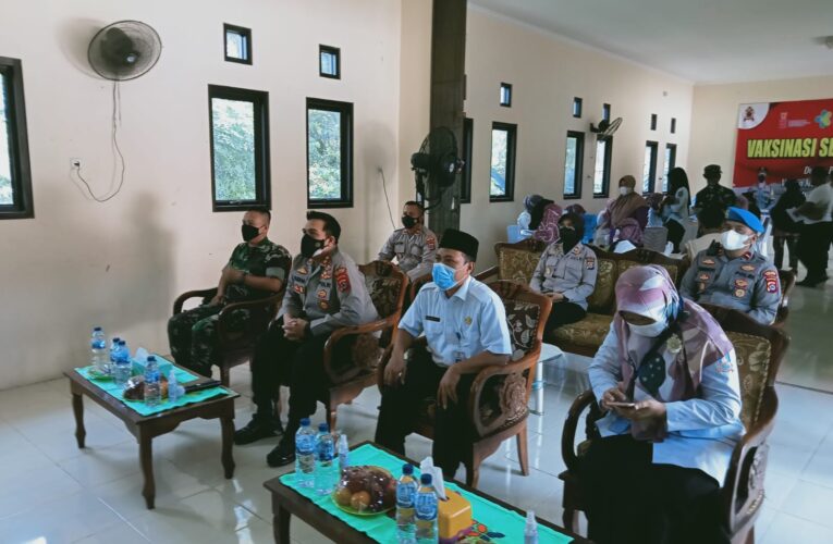 Polsek Kopo, Polres Serang, Polda Banten, Laksanakan Grai Vaksinasi Serentak. Ajak Masyarakat Jaga Herd Imunity
