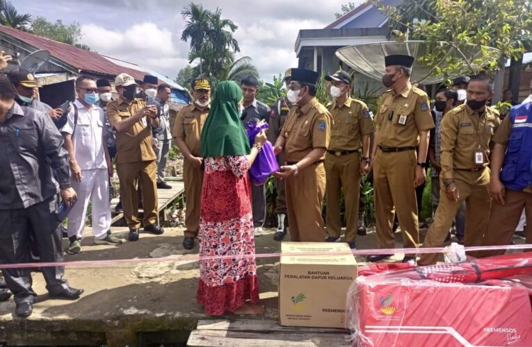 Bupati Tinjau Lokasi Kebakaran Kelurahan Betara Kiri