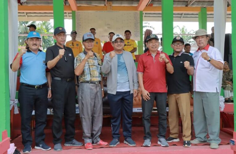 Bupati Tanjabbar Buka Open Turnamen Sepak Bola Hamdani Cup Ke-VI
