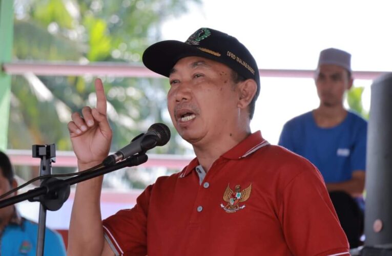 Anggota DPRD Tanjabbar Gelar Open Turnamen Sepak Bola Hamdani Cup Ke-VI