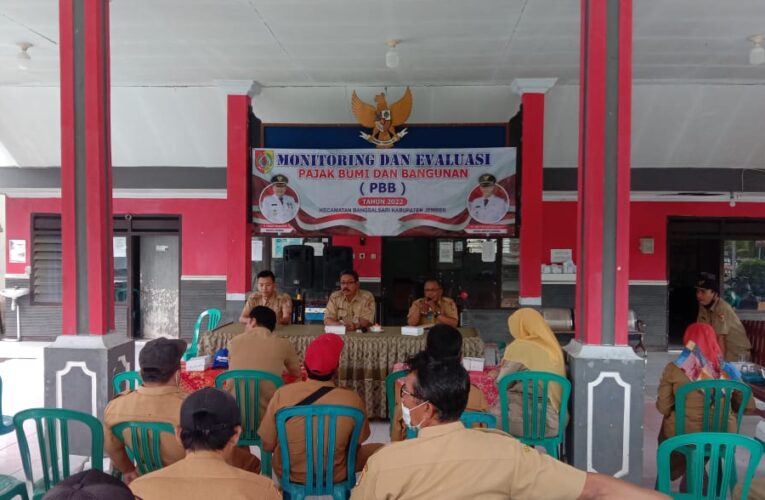 Soal PBB Rendah Karangsono Bangsalsari ,Kades Pertanyakan Bayaran Petugas PBB Mana