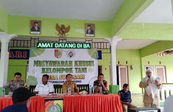 Pemdes Sukosari Sukowono Gelar Musdes Khusus Pupuk Bersubsidi Bagi Petani