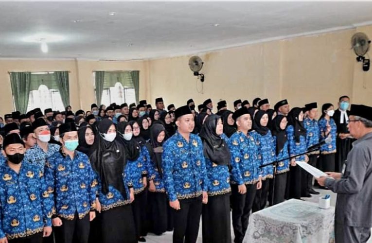 Sekda Pimpin Pengambilan Sumpah Janji PNS di Lingkup Pemkab Tanjabbar Angkatan 2019
