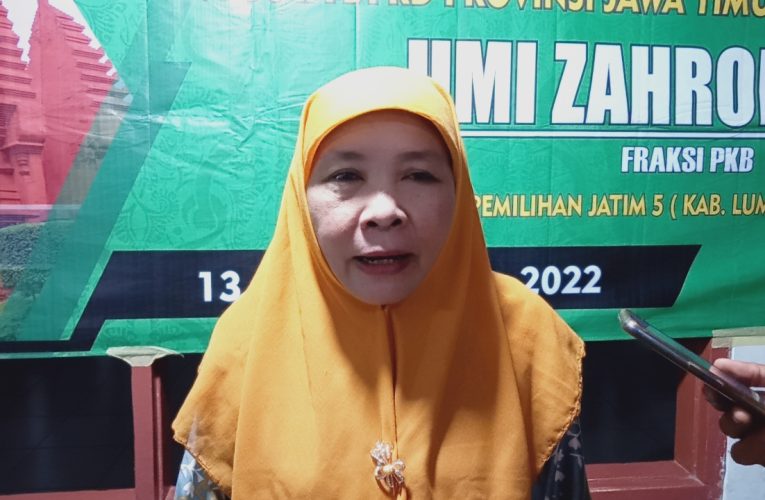 Reses Masa Ke lll Anggota DPRD Jatim Umi Zahroh Bertema Santri Sehat Indonesia Kuat