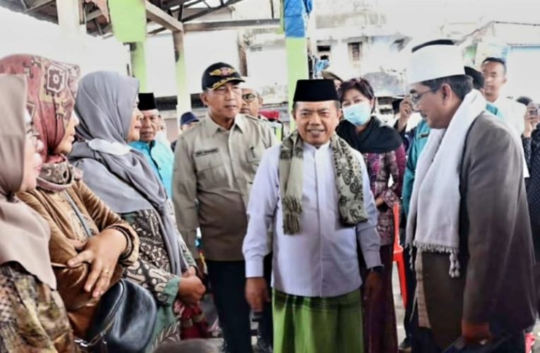 Bupati Tanjab Barat Bersama Gubernur Jambi Tinjau Lokasi Kebakaran Ampera