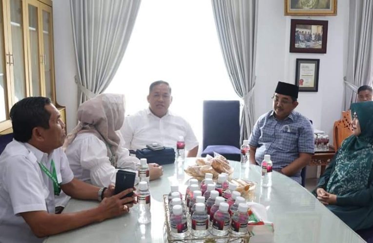Bupati Tanjab Barat Lakukan Kunjungan Silaturahmi ke YAPISTA