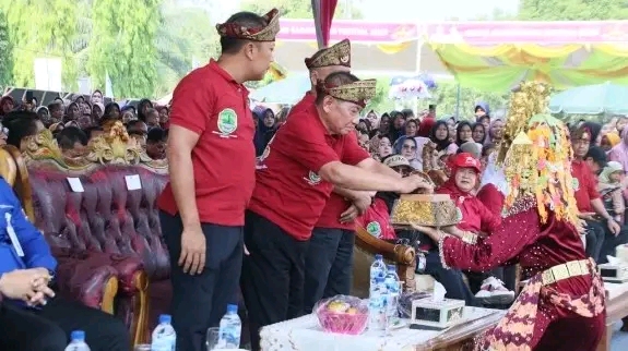 Dinas Koperasi dan UKM dengan Dinas Ketenagakerjaan Kabupaten PALI Gelar Festival Sagarurung