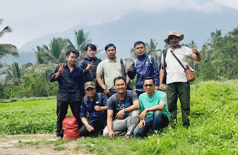 Prodi Hukum Reg CS Mengunjungi Villa Cikaromoy Pandeglang