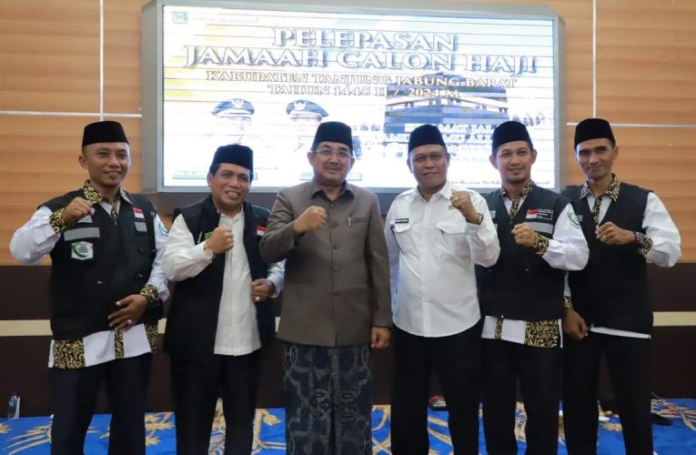 Bupati Tanjab Barat Lepas 398 Jamaah Haji, Titip Doa untuk Kemajuan Kabupaten