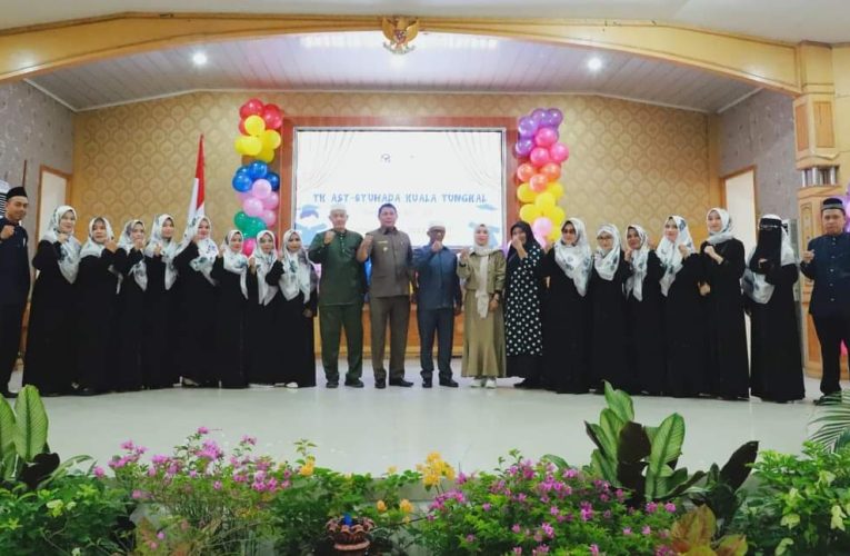 Wabup Tanjab Barat Ajak Siswa untuk Berbuat Baik, Rajin Belajar serta Hormati Guru
