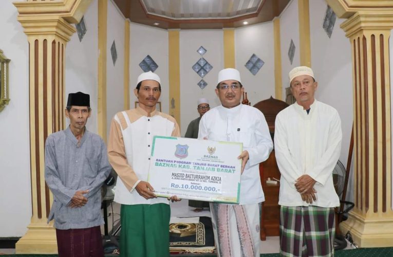 Bupati Tanjab Barat Ajak Masyarakat Makmurkan Masjid