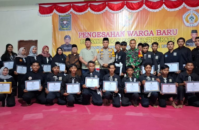 Ratusan pendekar Silat Sambut Hairan Saat Hadiri Wisuda Warga PSHT