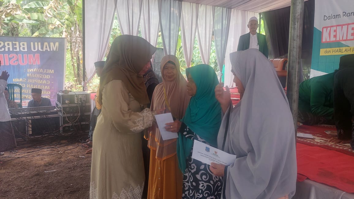 Didampingi Ketua GOW, Wabup Hairan Hadiri Pengajian Akbar dan Istighotsah Qubro di Tebing Tinggi