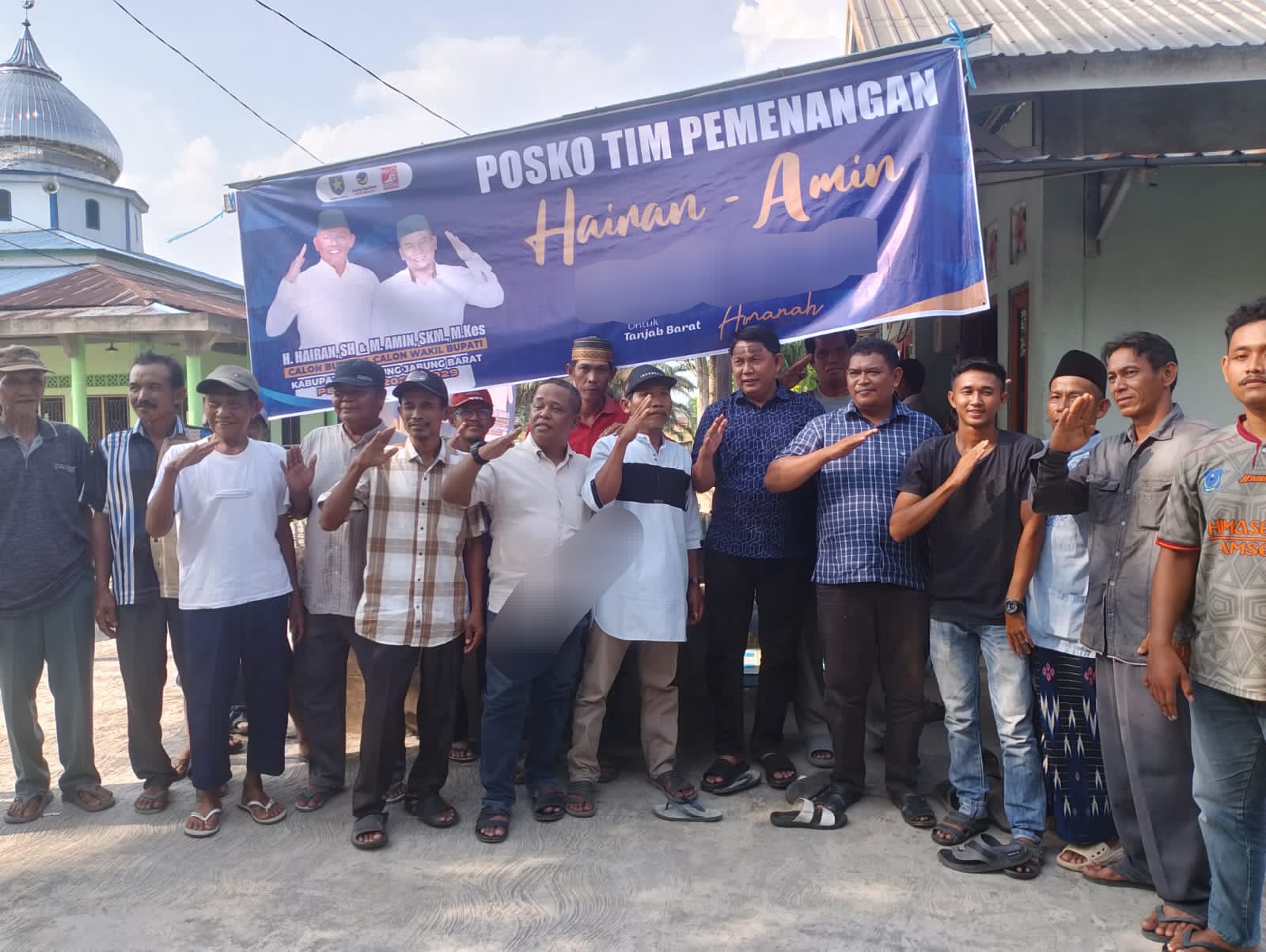 Resmikan Posko, Masyarakat Senyerang Bulatkan Suara  Dukung Hairan-Amin 