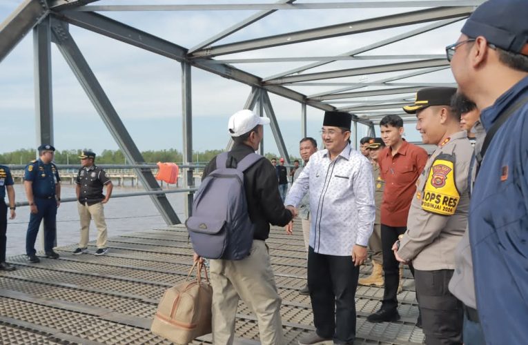 Kapal Sarotama P.112 Angkut Pemudik Gratis, Bupati Tanjab Barat: Semoga Meringankan Beban Warga