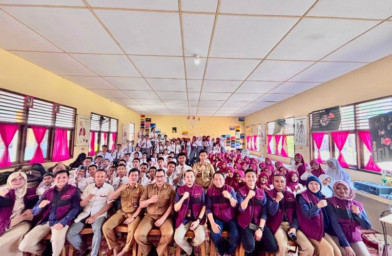 Edukasi Listrik Aman dan Digitalisasi Layanan, PLN ULP Mariana Gelar Program Goes to School di SMAN 1 Banyuasin II