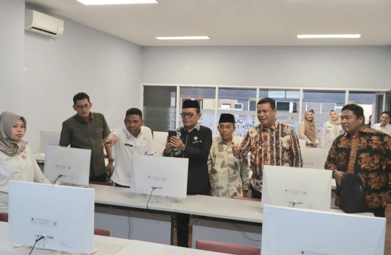 Dukung Pemuda Berkarya, Wabup Katamso Tinjau Youth Center Role Model di Padang