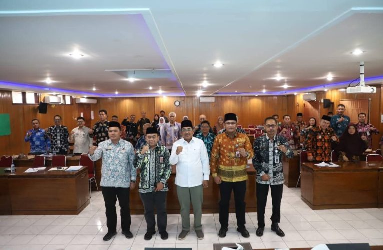 Anwar Sadat Minta Satgas Koperasi Gali Potensi Baru untuk Serap Tenaga Kerja Lokal