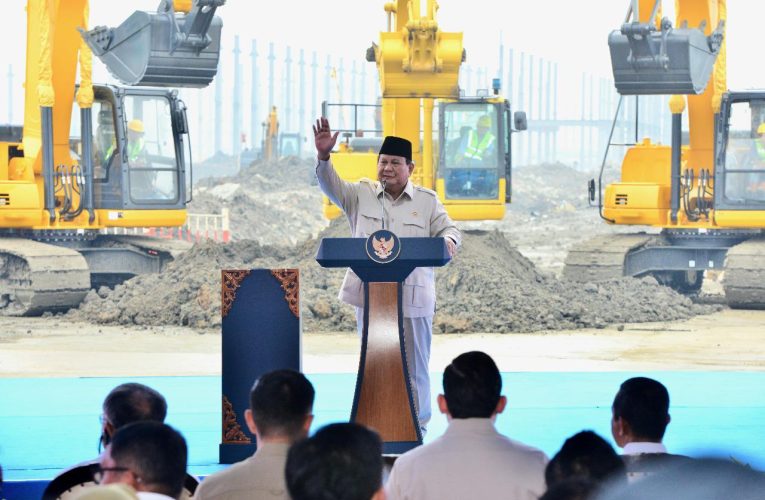 Dukung Hilirisasi dan Ekosistem EV, PLN Pasok Listrik 2 × 27,7 MVA ke Pabrik Baterai EV di Karawang